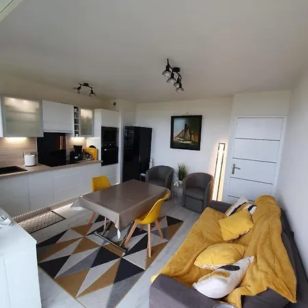Beautiful Apt With Sea View In *