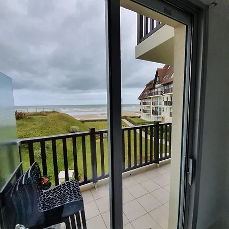 Beautiful Apt With Sea View In
